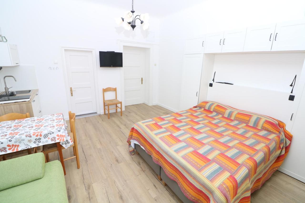 Studio Apartments Cavrak With Terrace Baška Exterior foto