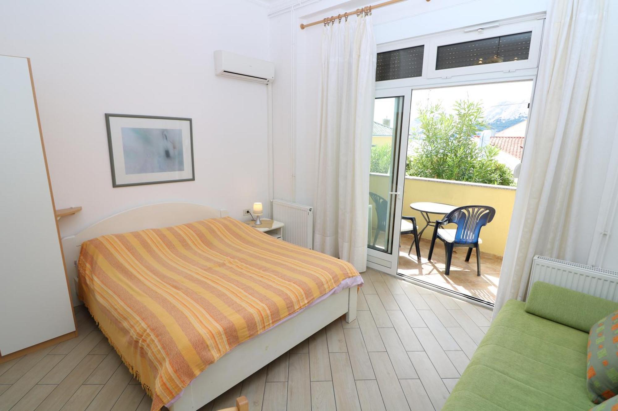 Studio Apartments Cavrak With Terrace Baška Cameră foto