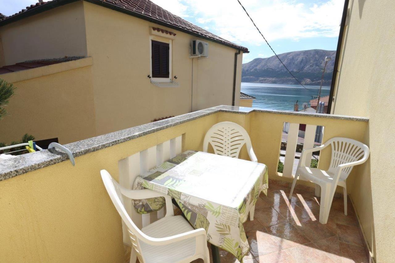Studio Apartments Cavrak With Terrace Baška Cameră foto
